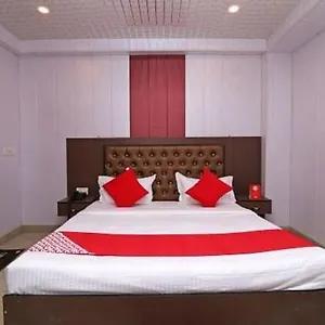 https://airport-runway-hotel.hotelsdelhi.org